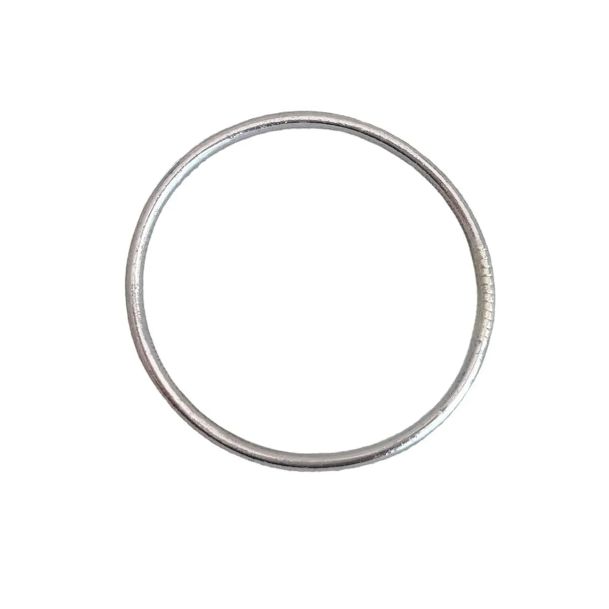 Pulsera-Fina-Pan-de-Plata-Pippa-Silver—pulsera-artesanal-con-pan-de-plata-encapsulado-en-resina—diseño-delicado-y-elegante-perfecta-para-cualquier-ocasión