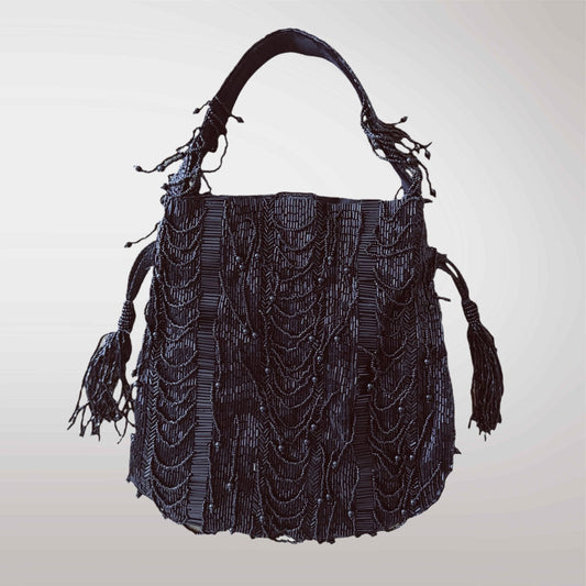 Bolso-Jasmin-Black-My-Indian-Storiesâ€”bolso-de-mano-elegante-en-tono-negro-con-diseÃ±o-artesanalâ€”detalles-exclusivos-que-se-adaptan-a-cualquier-look